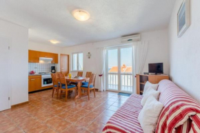 Villa Stella - Two Bedroom Apartment with Balcony and Sea View Carla